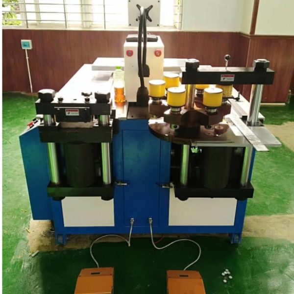 Temperature control method of busbar machine